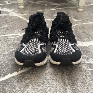 Adidas Ultra boost Black/White